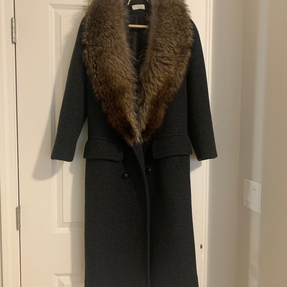 Gorgeous Vintage Full Length Charcoal Grey Wool Coat With Real Fur Collar